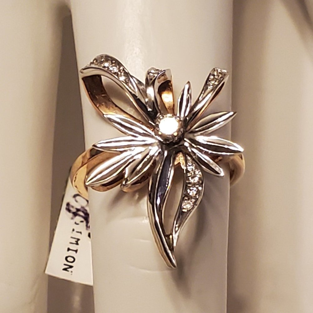 Brand New 14K Ladies diamond ring